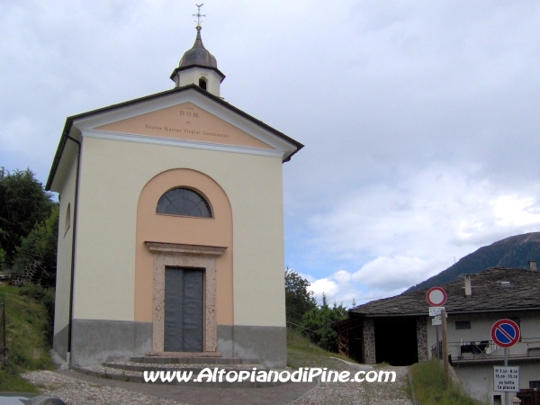 Chiesa della localit� Grill