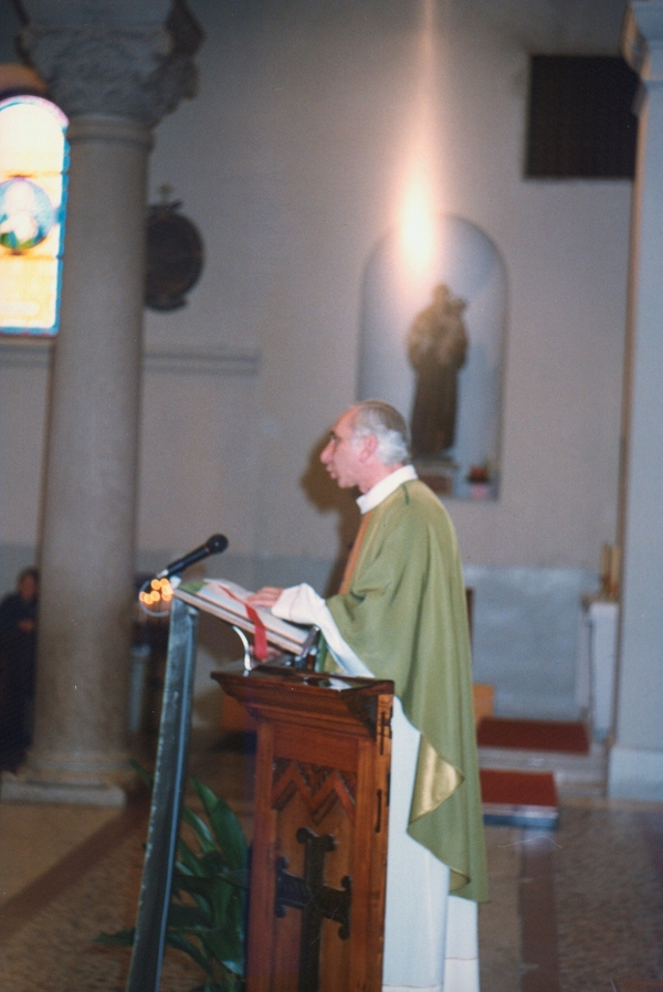 La S.Messa - foto archivio Parrocchia S.Maria Assunta - Baselga
