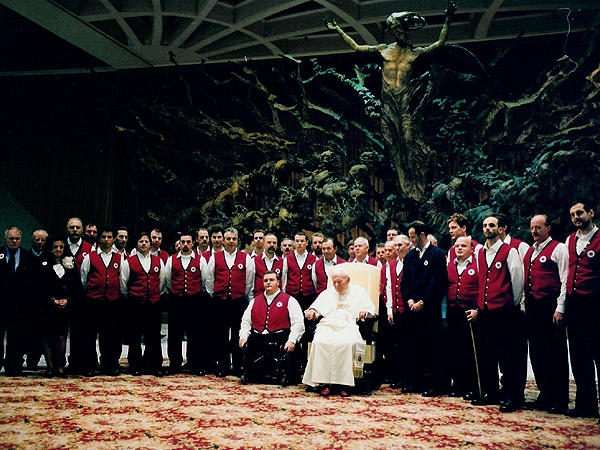 Coro Costalta in visita dal Papa 1998 - foto archivio Coro Costalta