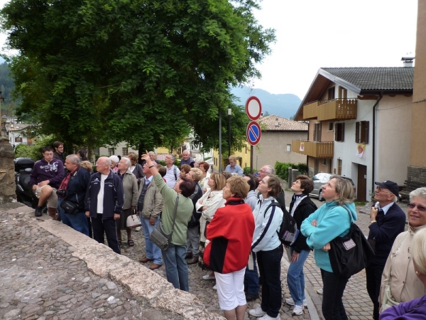 Visita alla Antica Pieve di Baselga - foto Lucio Visentin 