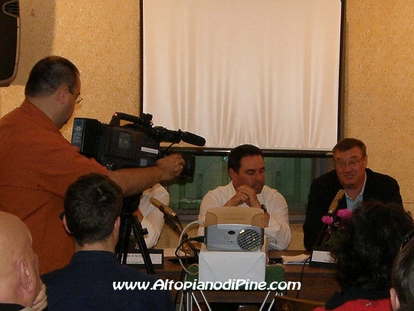 Presentazione Estate 2011 Altopiano di Pine' - Valle di Cembra