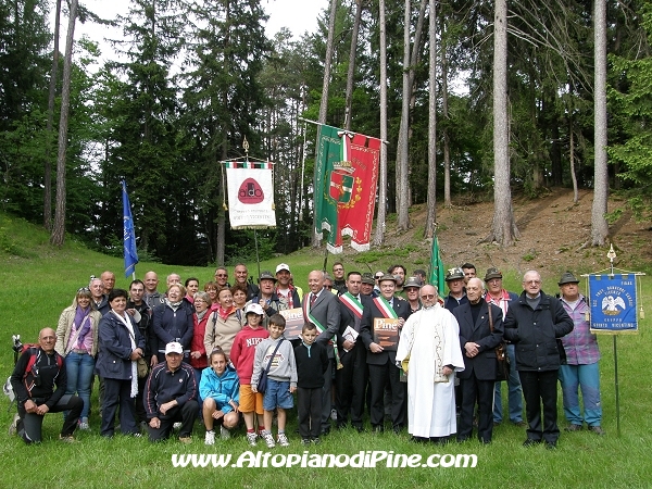 Festa patronale Madonna di Piné 2013 - foto di gruppo assieme ai Sindaci