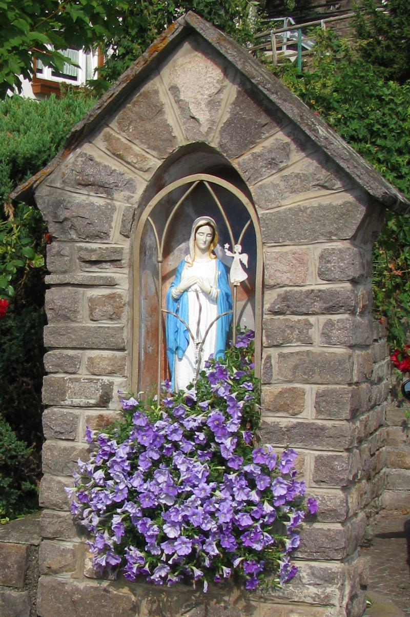 Benedizione rinnovata statua della Madonna - Sternigo 15 agosto 2015