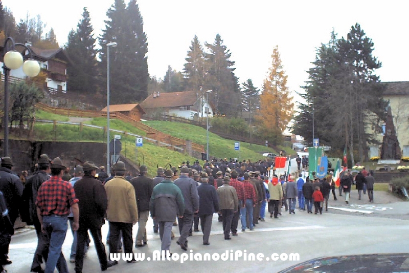 Commemorazione dei caduti - Baselga 2002