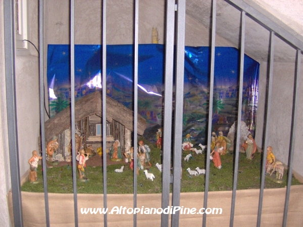 Presepe vicino alla Chiesa Vecchia di Baselga