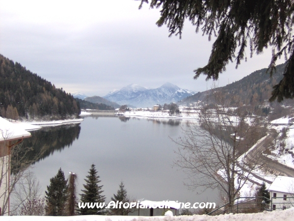 Lago delle Piazze in inverno