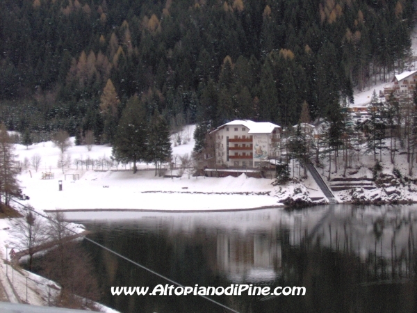 Spiaggia del Lago delle Piazze in inverno