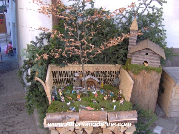 Presepe vicino alla Chiesetta di Sternigo