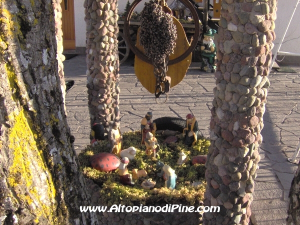 Presepe di Sternigo al Lago vicino alla spiaggia