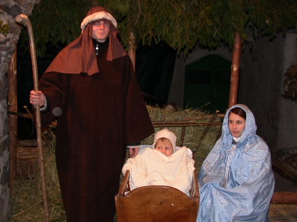 Presepe Vivente: Giuseppe Gesú e Maria - foto di Ermes