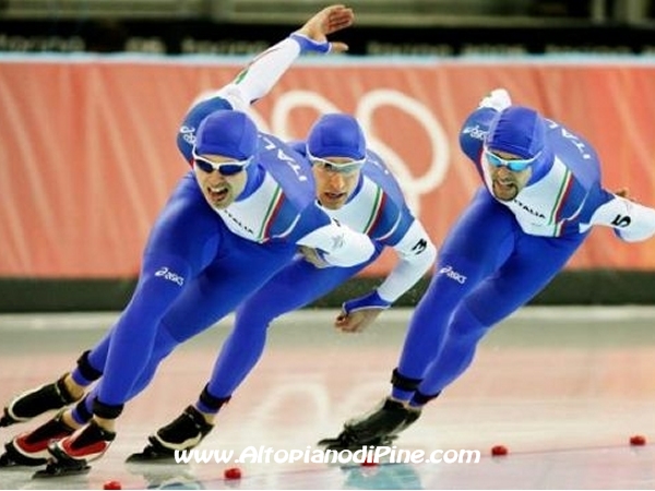 I tre pattinatori impegnati nella finale