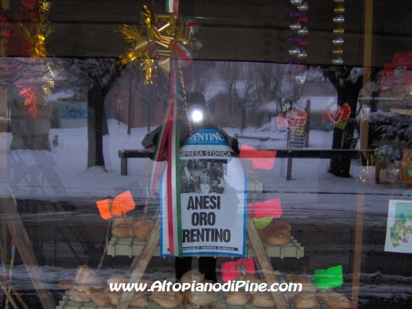 Vetrina del panificio Anesi