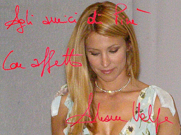 La dedica e l'autografo di Adriana Volpe