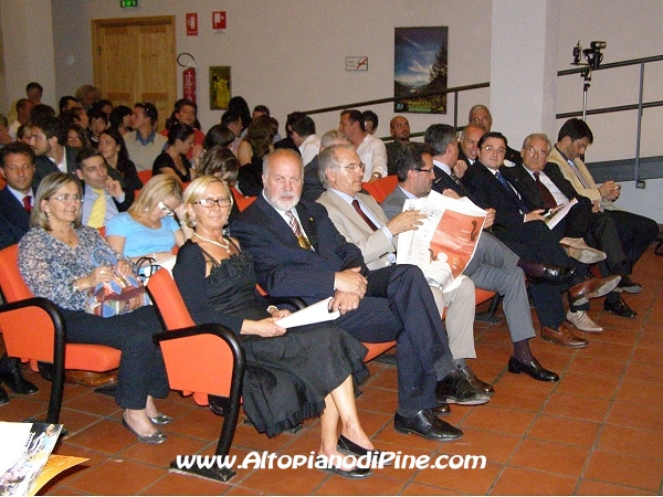 Le autoritá presenti all'assemblea