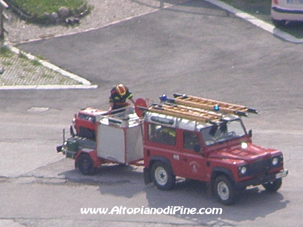 Ore 10 inizio della manovra, partenza degli automezzi
