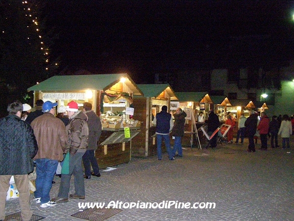 Mercatino di Natale 2007 - El paes dei Presepi 2007