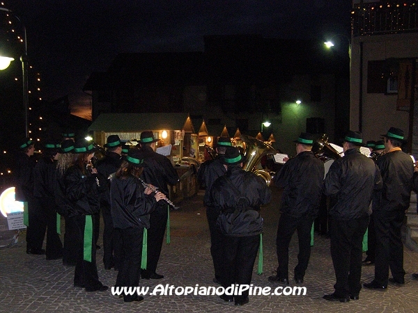 Concerto del G.B.F.P tra i presepi di Miola