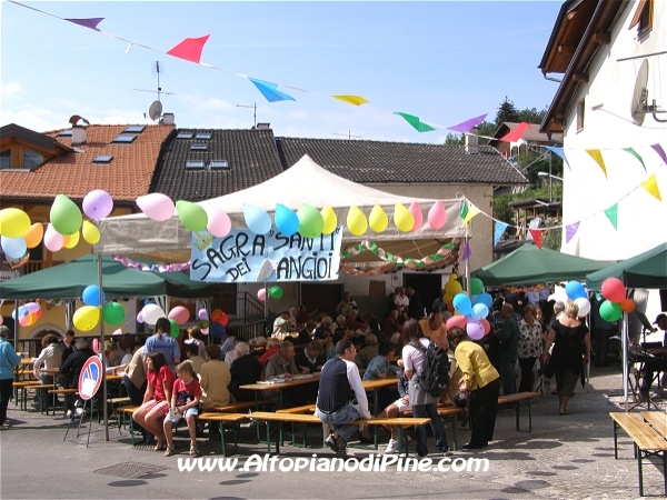 La sagra nella piazzetta dei Conti di Schreck
