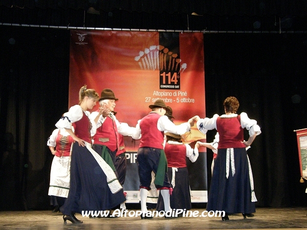 Il Balletto Folk di Bedollo - 114 Congresso SAT 
