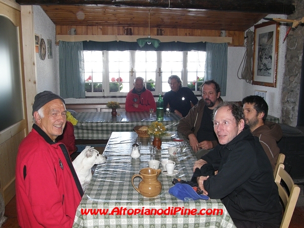 114 Congresso SAT - All'interno del Rifugio Tonini