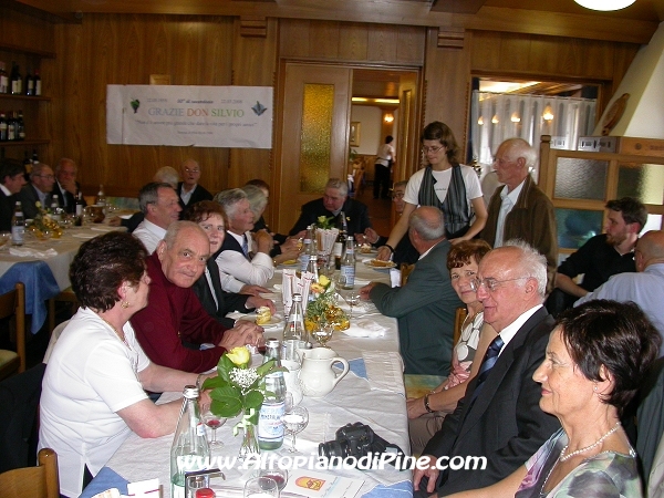 Il pranzo per i festeggiamenti - foto di Bruno Ioriatti