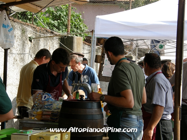 Altri volontari al lavoro