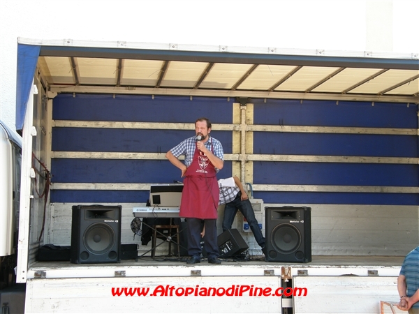 Mattia, speaker della sagra