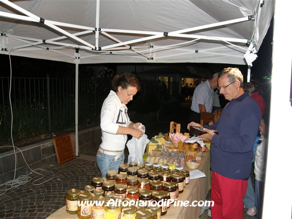Vendita di prodotti delle Api - Piné  sotto le stelle 2008 - 20 agosto 2008 