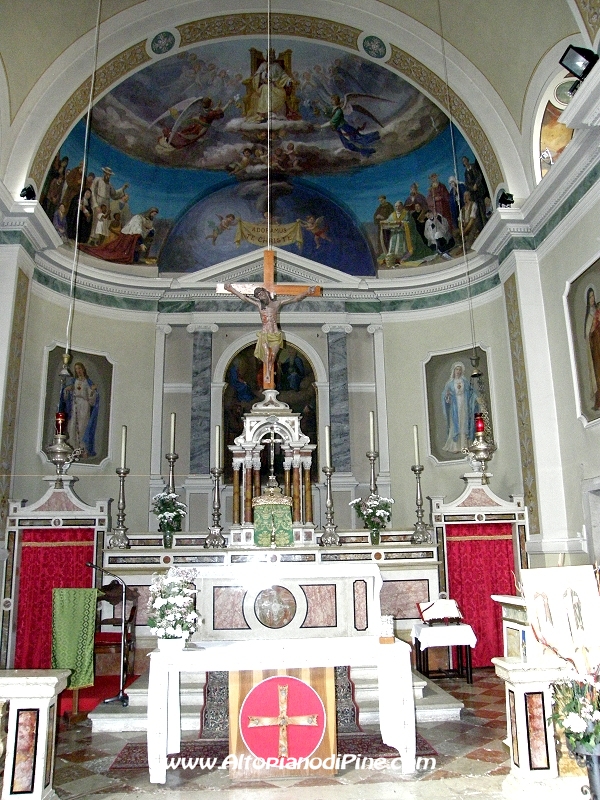 Altare chiesa S. Trinitá - Faida 