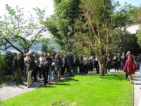 Momenti della visita al giardino - foto Bruno Ioriatti
