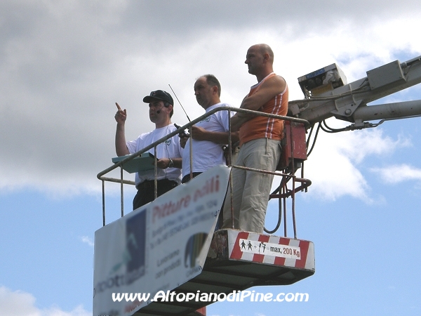 Controllo aereo della partenza - Dragon Festival 2009 - Baselga di Pine'