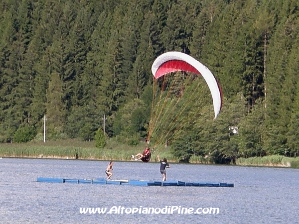 Acrobazie in parapendio - Dragon Festival 2009 - Baselga di Pine'