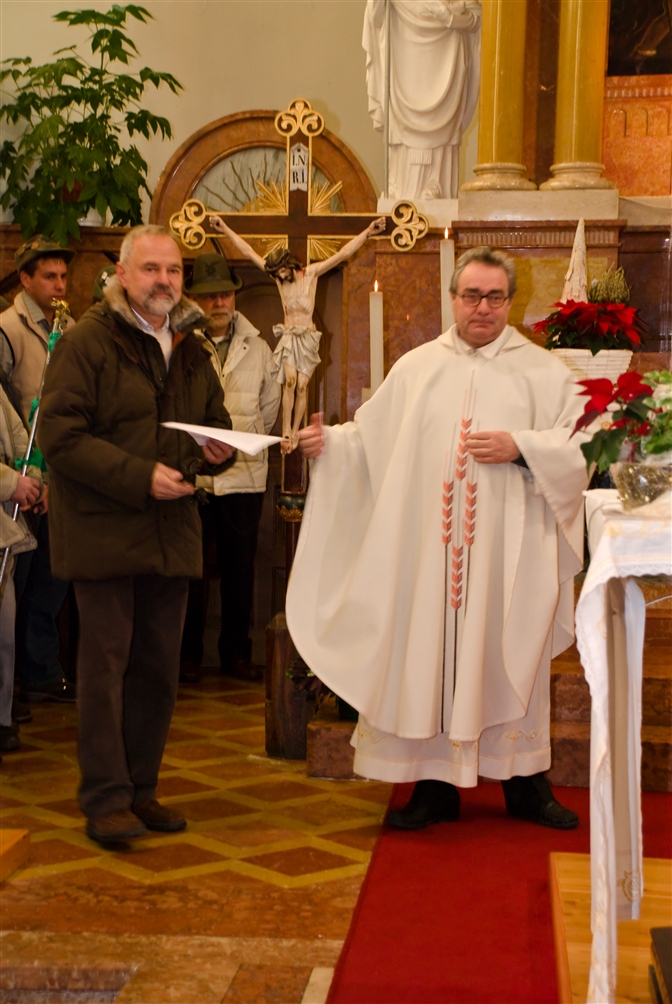 I saluti dalle associazioni - foto Arturo 