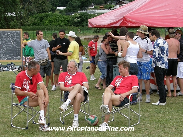 Una squadra al Green Volley 3x3 edizione 2009