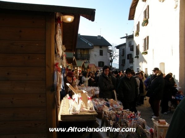Mercatino di Natale 2009 - El paes dei Presepi 2009