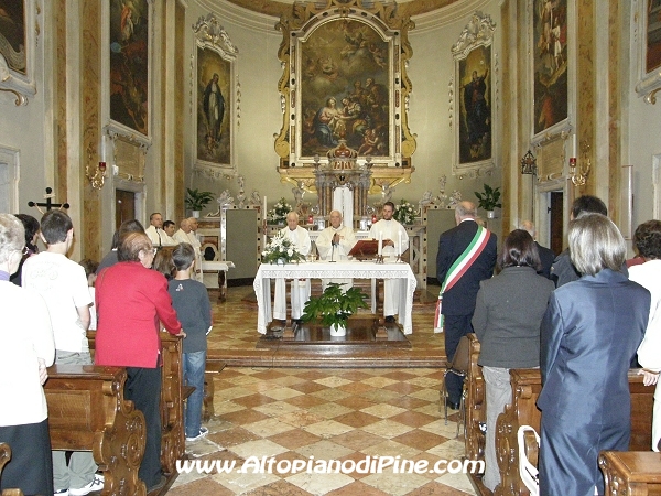 La S.Messa di saluto di don Livio Dallabrida