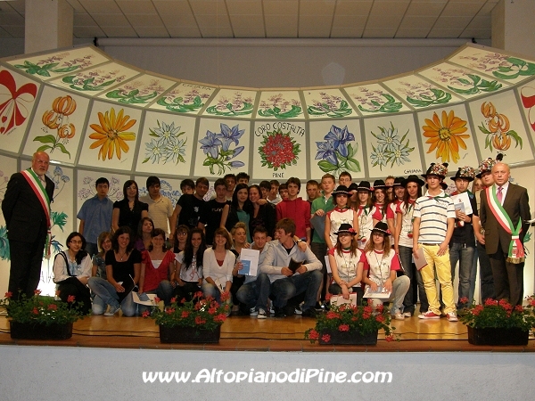 Foto di gruppo dei coscritti del 1991 di Baselga di Piné  e di Bedollo - Festa Patronale Madonna di Piné 2009