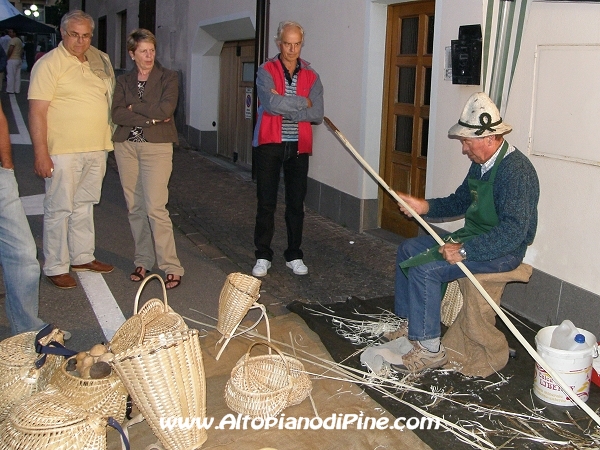 Costruzione cesti - Piné  sotto le stelle 2009 - 8 luglio 2009 