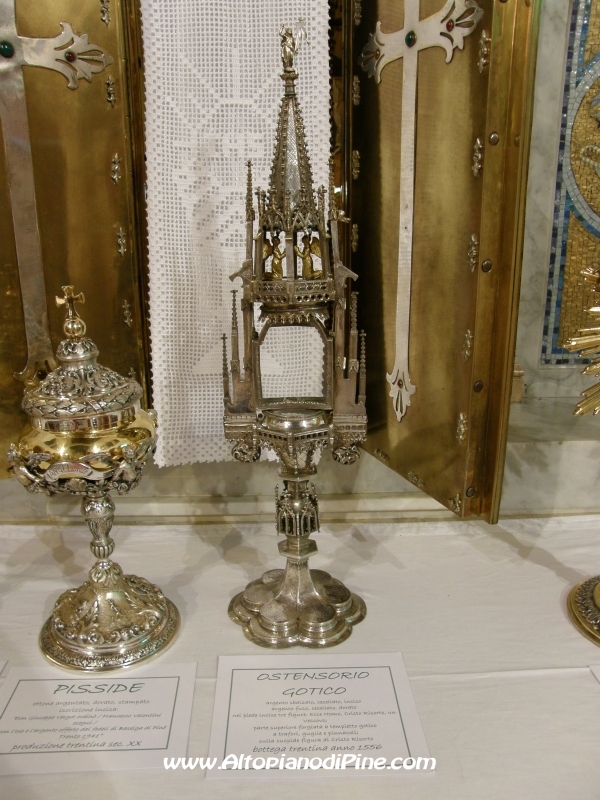 Mostra Arredi Sacri Parrocchia S. Maria Assunta - Baselga di Pine'