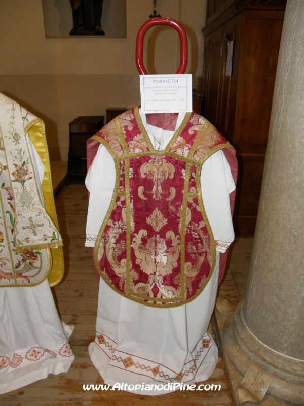Mostra Arredi Sacri Parrocchia S. Maria Assunta - Baselga di Pine'