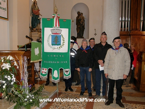 Rappresentanti delle forze armate presenti alla S.Messa