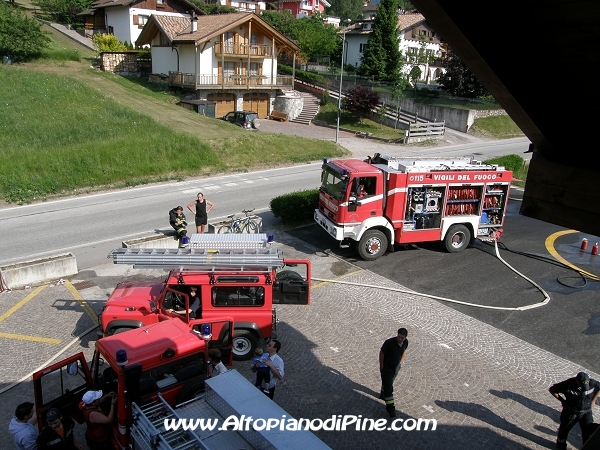 Mezzi dei VVF Baselga