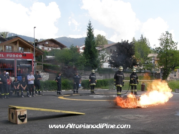 Bombola di gas incendiata