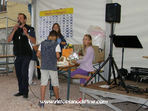 La tombola - Festa della Comunitá S. Maria Assunta 2010 - Baselga di Pine'