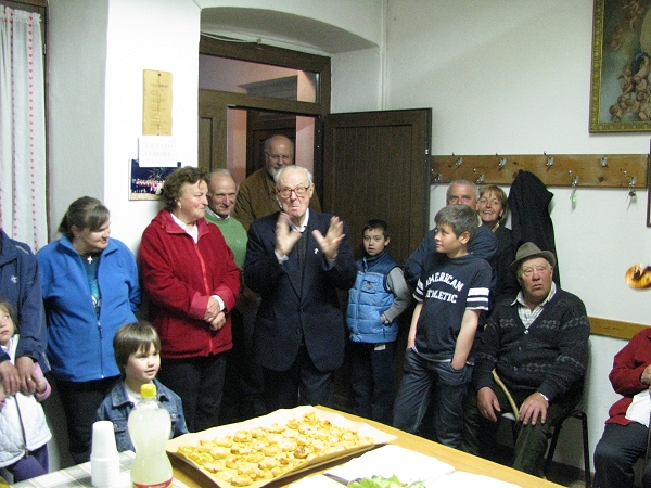Compleanno don Giovanni Avi - foto Bruno Ioriatti