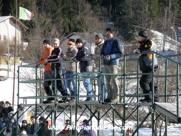 4°  Trofeo Neve e Ghiaccio 2010 - i piloti in gara e in basso parte del pubblico