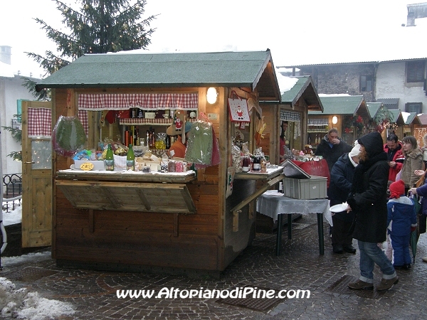 Mercatino di Natale di Piné 2010 - El paes dei Presepi 2010