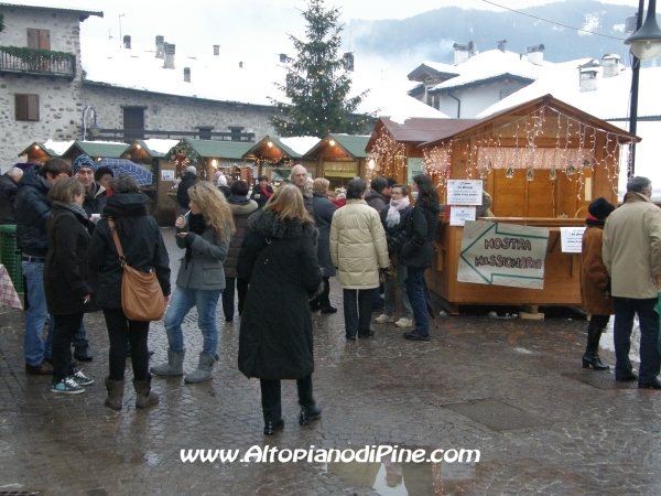 Mercatino di Natale di Piné 2010 - El paes dei Presepi 2010