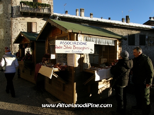Mercatino di Natale di Piné 2010 - El paes dei Presepi 2010