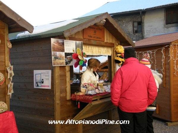 Mercatino di Natale di Piné 2010 - El paes dei Presepi 2010